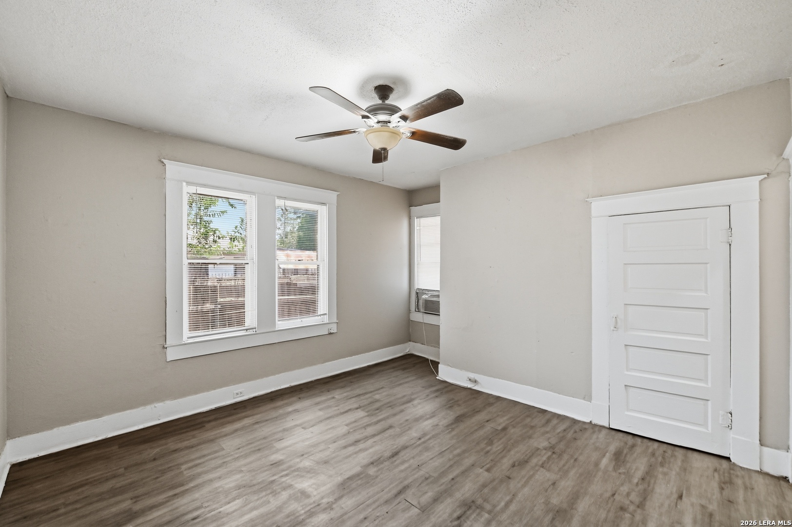214 E Huff Avenue San Antonio TX 78214