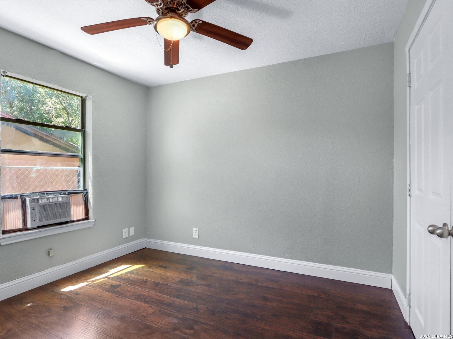 1718 Commercial San Antonio TX 78221