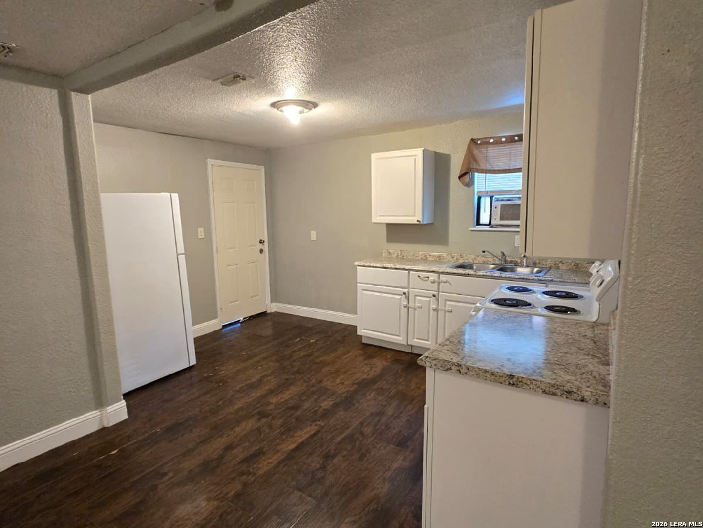 1718 Commercial San Antonio TX 78221