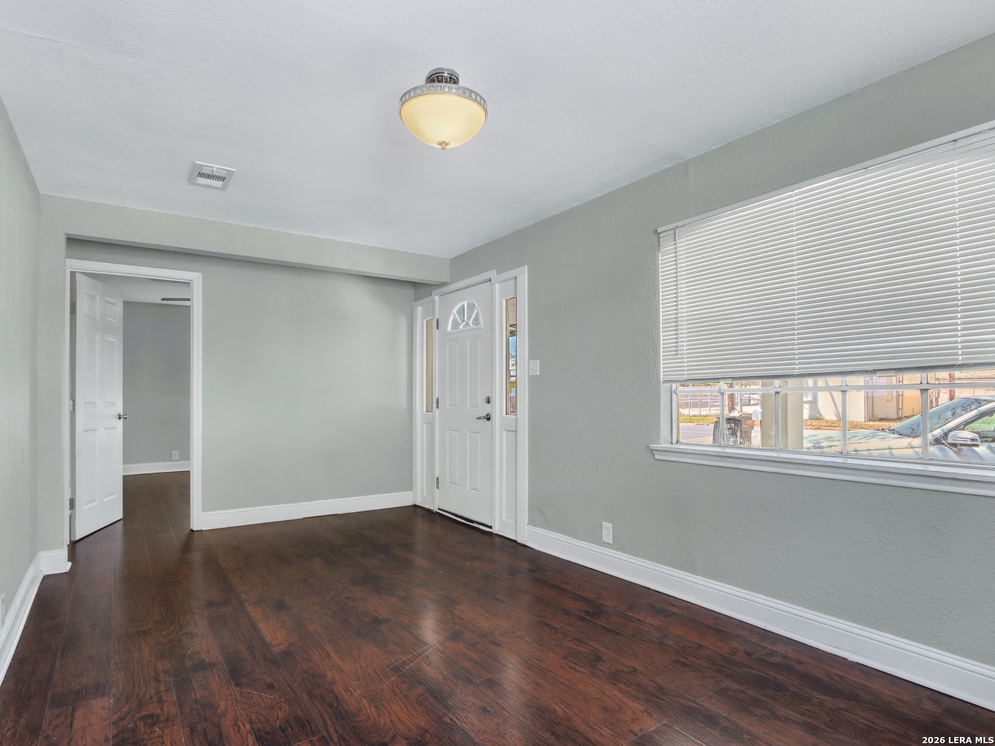 1718 Commercial San Antonio TX 78221
