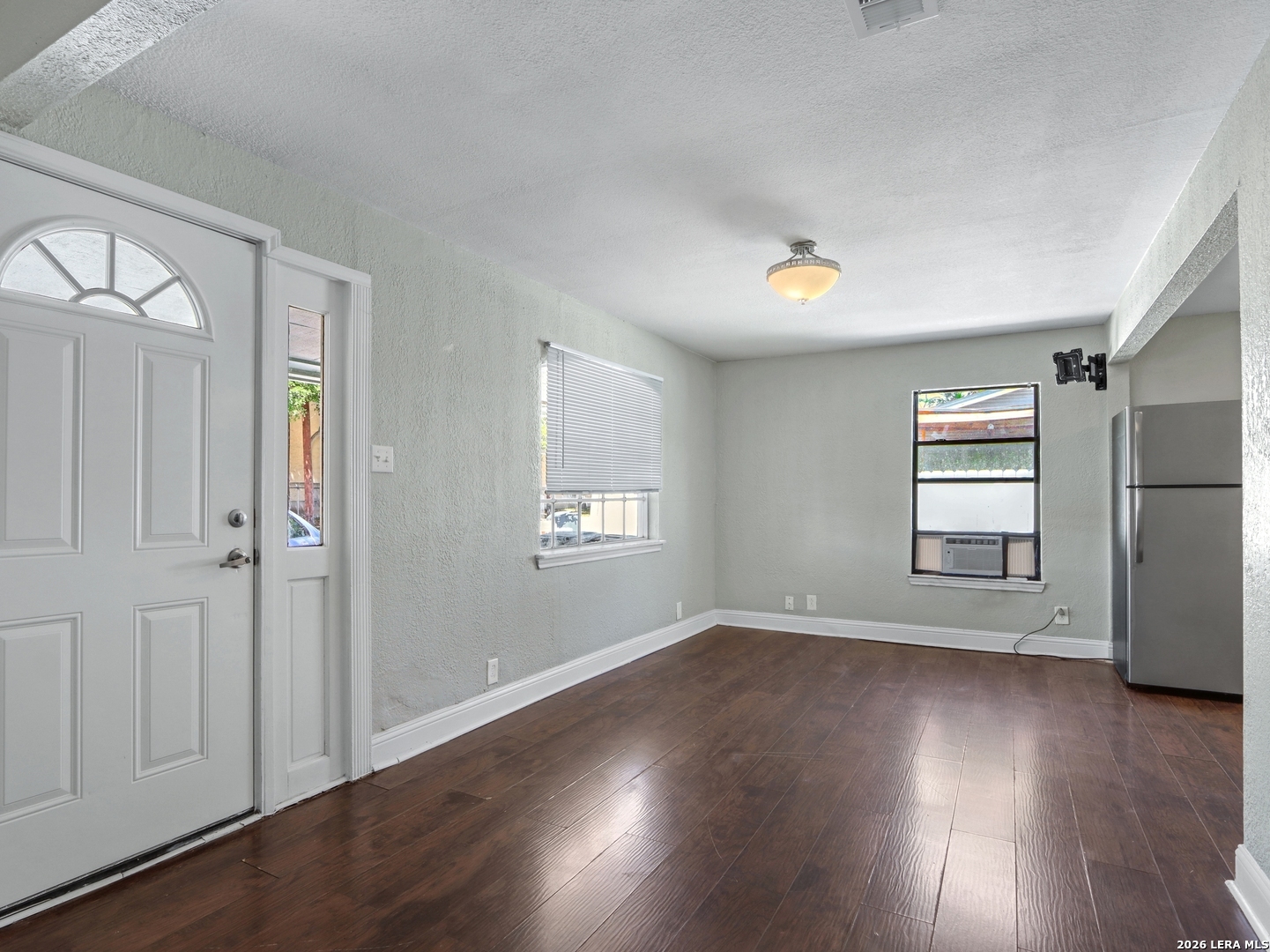 1718 Commercial San Antonio TX 78221
