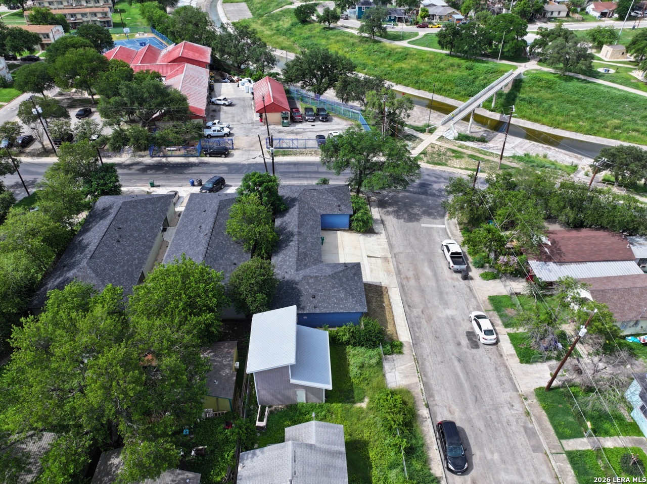 2902 S Laredo Street San Antonio TX 78207