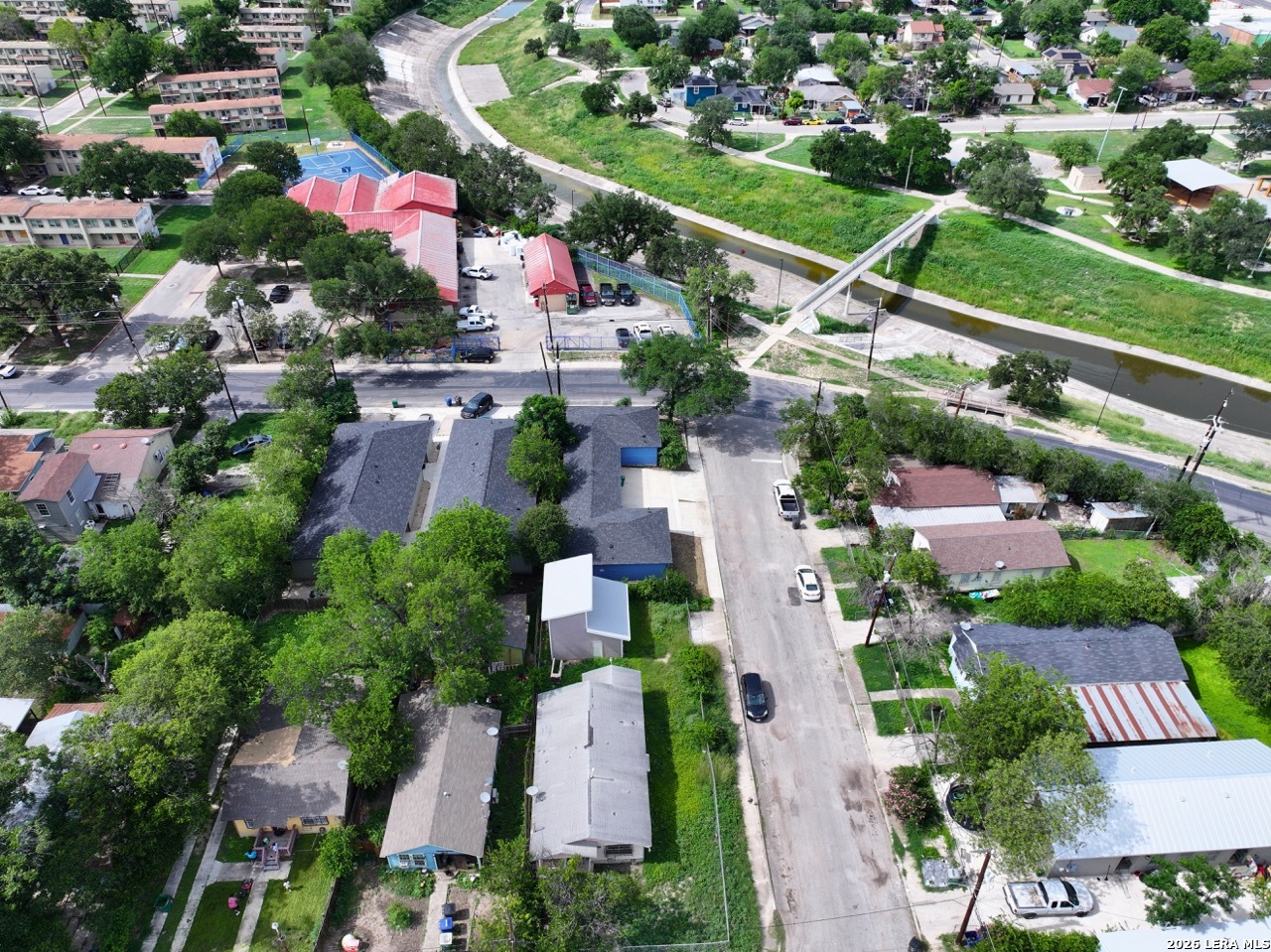 2902 S Laredo Street San Antonio TX 78207