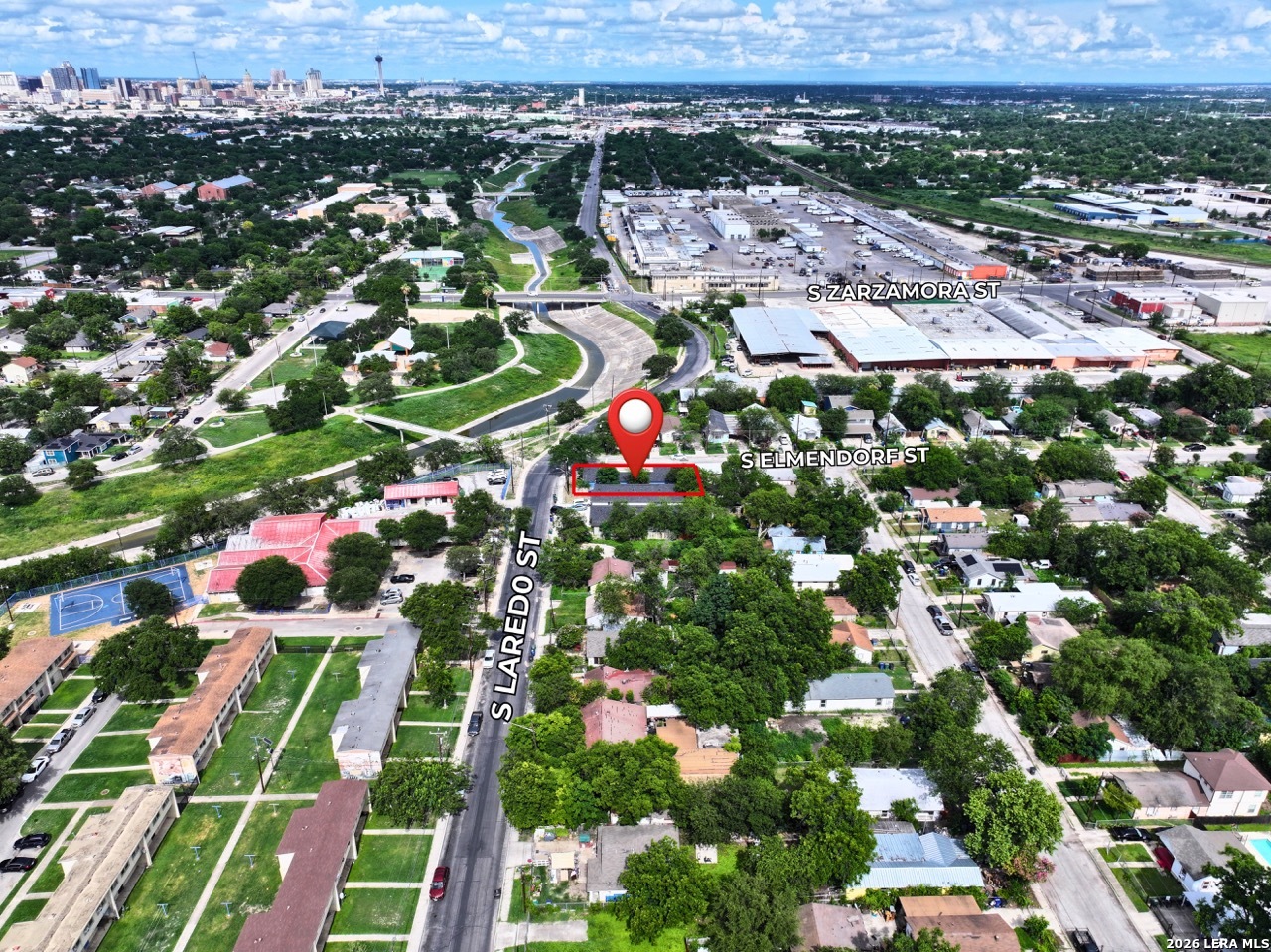 2902 S Laredo Street San Antonio TX 78207