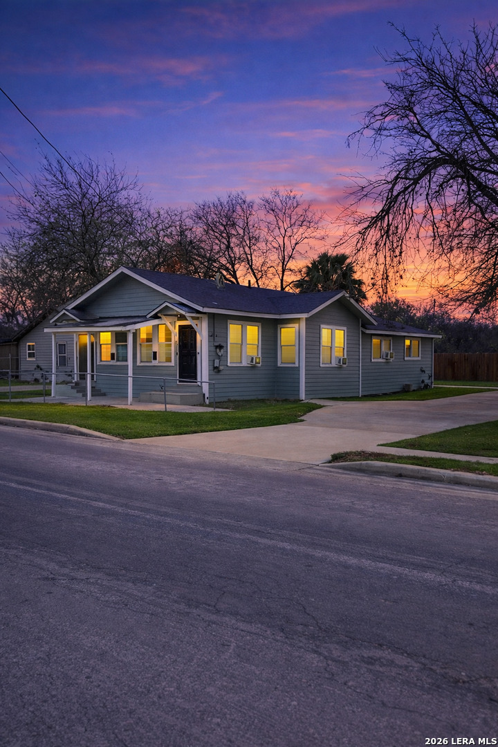 1306 Mesquite San Antonio TX 78210