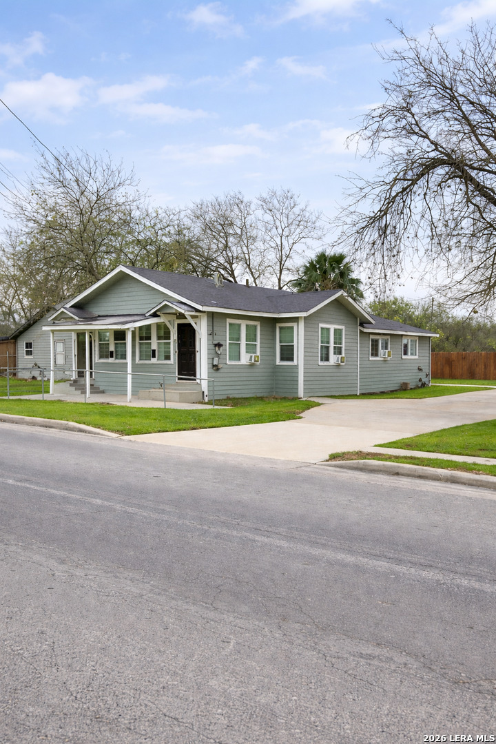 1306 Mesquite San Antonio TX 78210