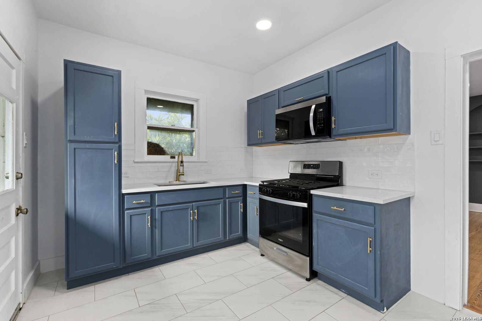 940 W Mulberry San Antonio TX 78201