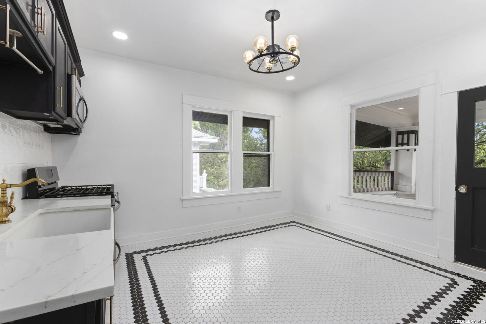 940 W Mulberry San Antonio TX 78201