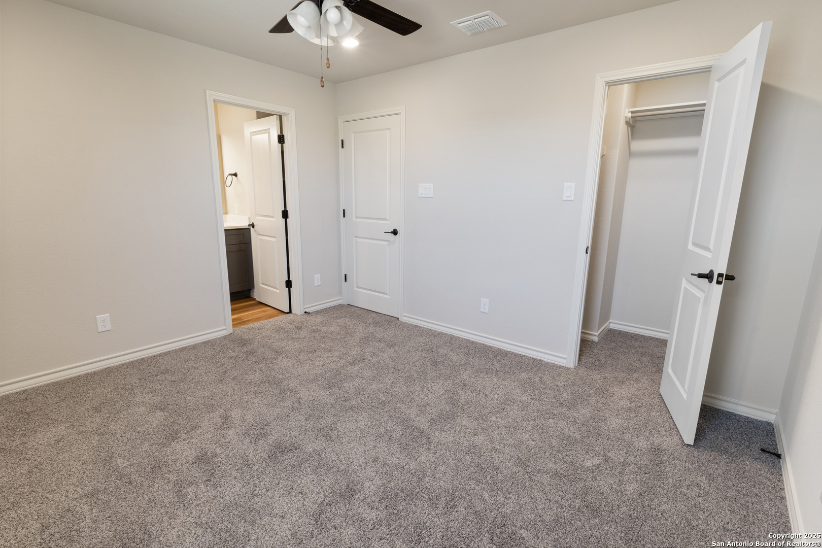 550,562,554,558 Abigail Alley San Antonio TX 78253