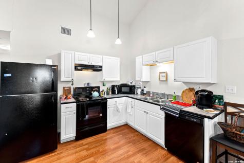 289 Chaparral Drive Bandera TX 78003