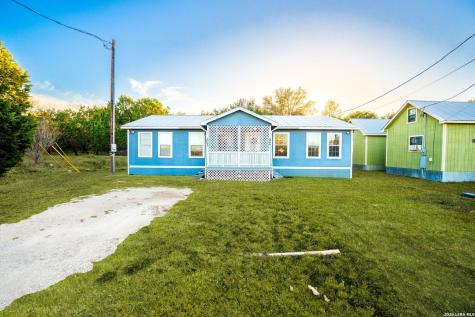 289 Chaparral Drive Bandera TX 78003