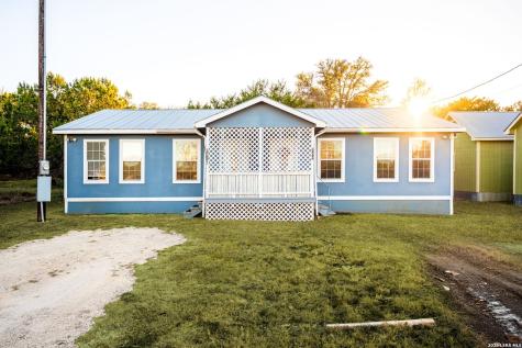 289 Chaparral Drive Bandera TX 78003