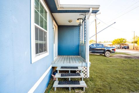 289 Chaparral Drive Bandera TX 78003