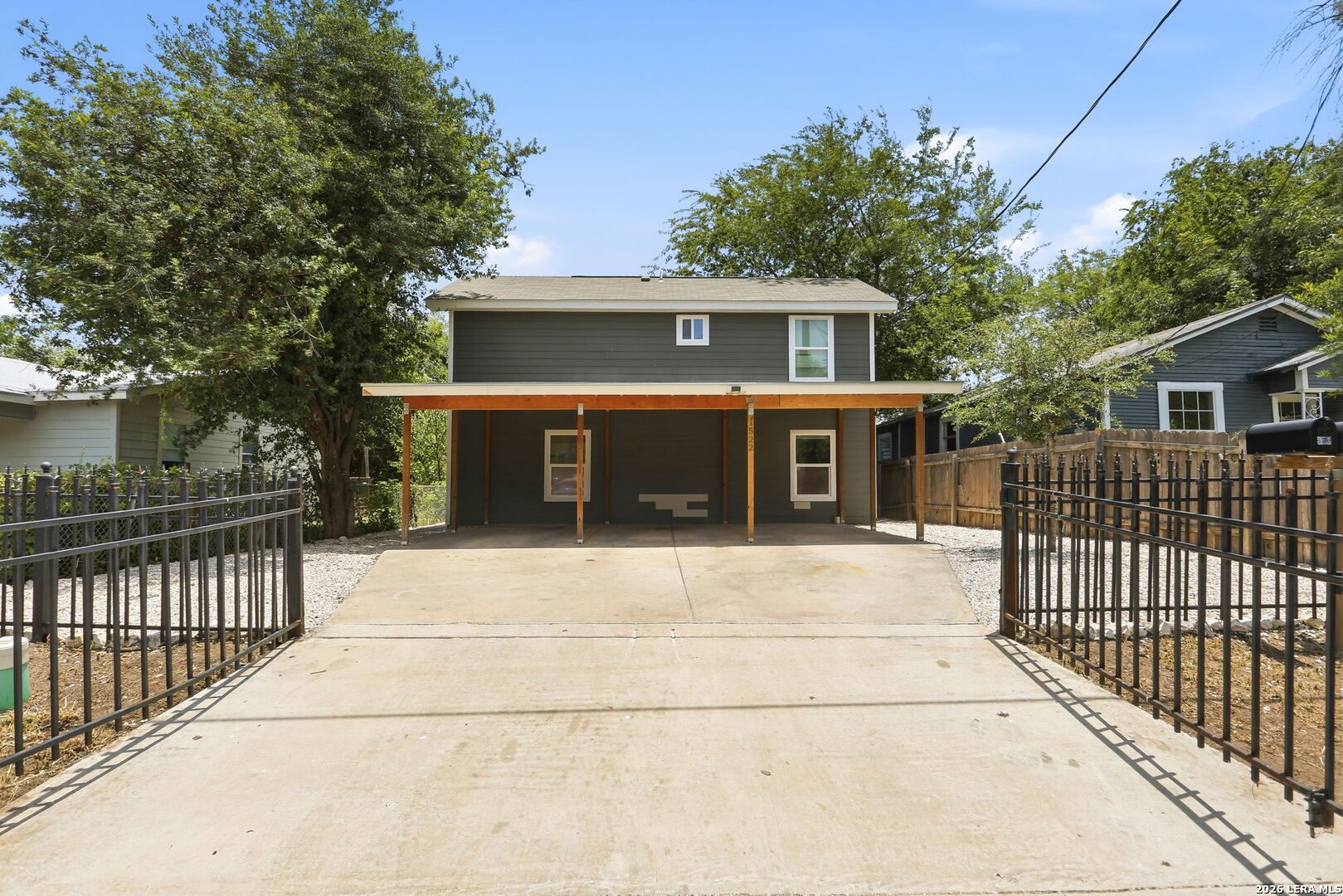 1522 S Elmendorf San Antonio TX 78207