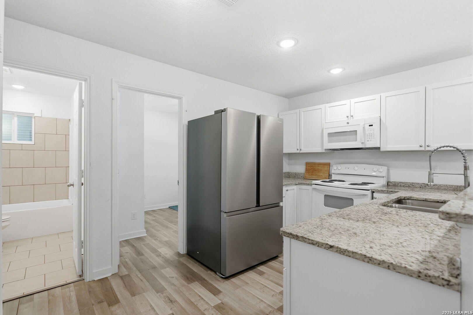 1522 S Elmendorf San Antonio TX 78207