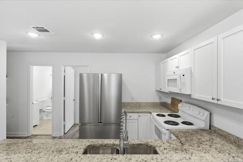 1522 S Elmendorf San Antonio TX 78207
