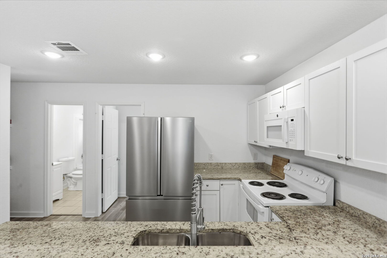 1522 S Elmendorf San Antonio TX 78207