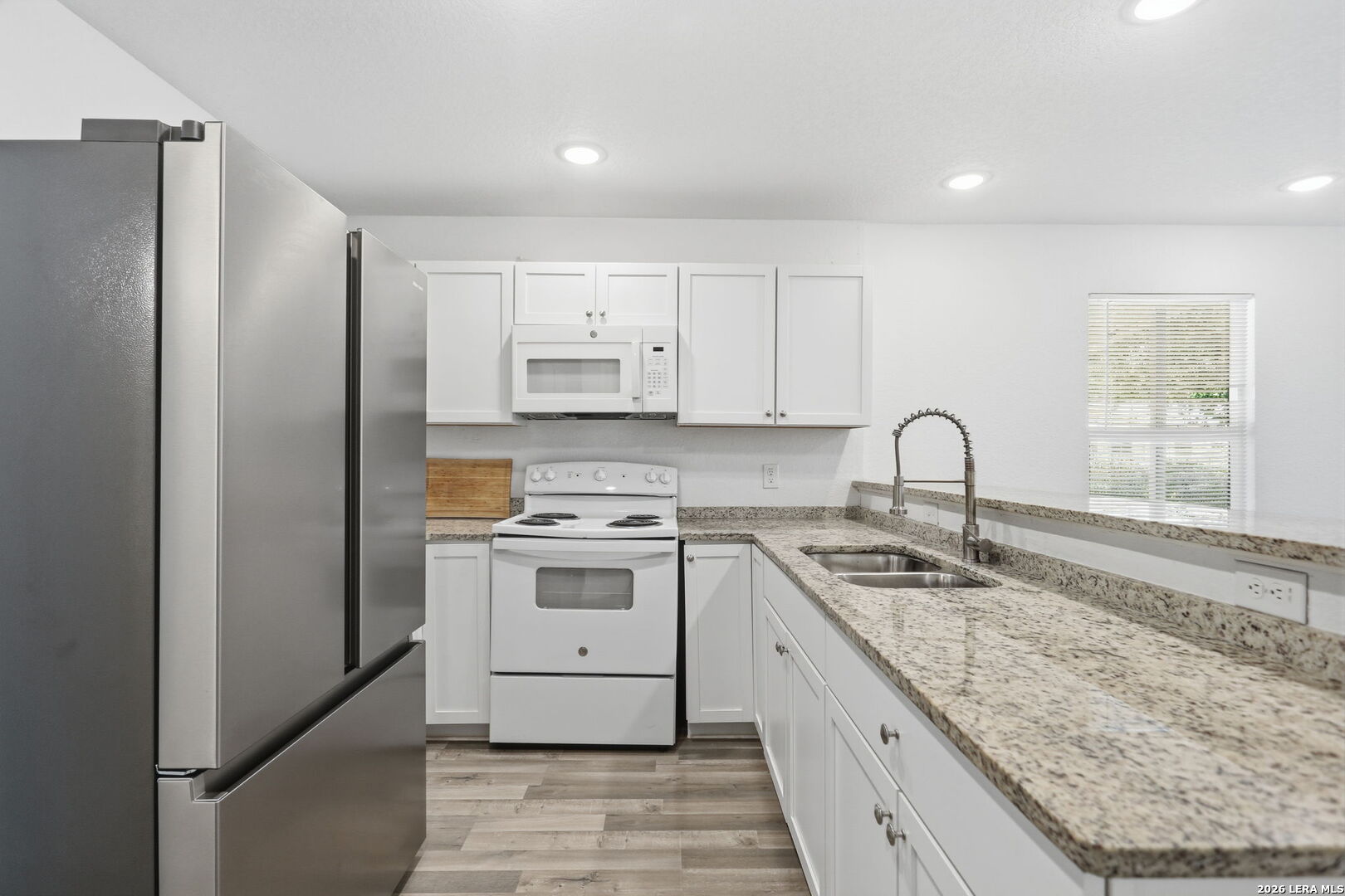 1522 S Elmendorf San Antonio TX 78207