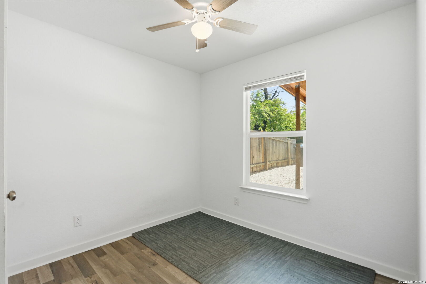 1522 S Elmendorf San Antonio TX 78207