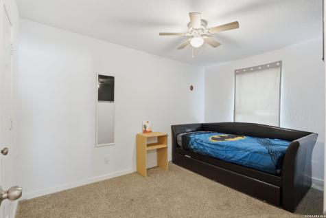 1522 S Elmendorf San Antonio TX 78207