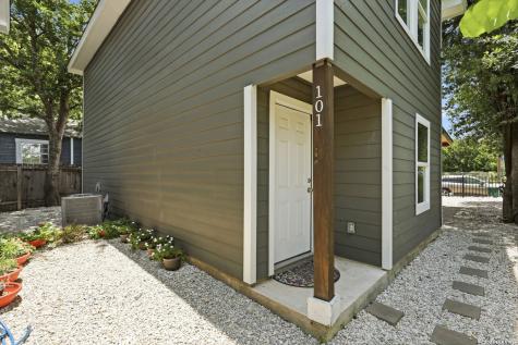 1522 S Elmendorf San Antonio TX 78207