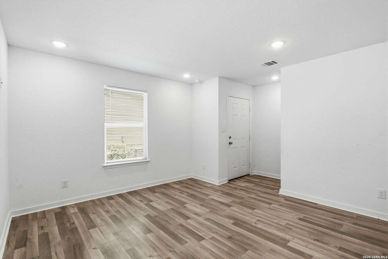1522 S Elmendorf San Antonio TX 78207