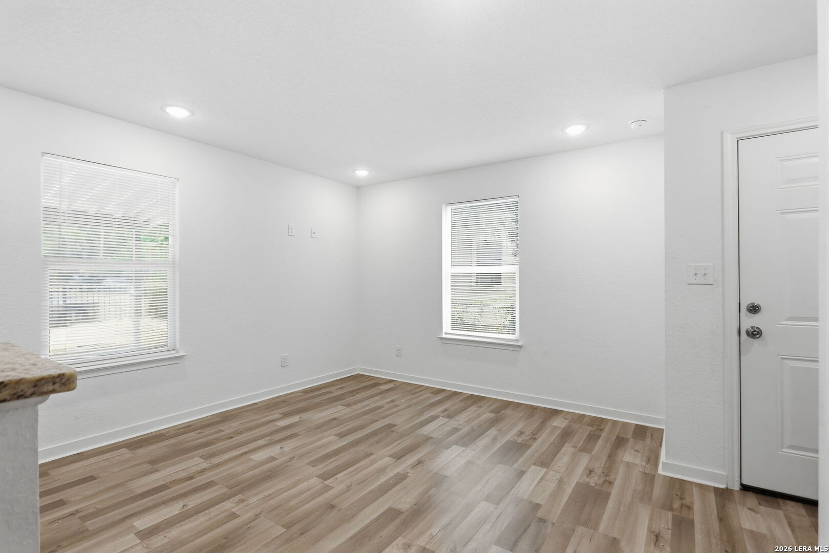 1522 S Elmendorf San Antonio TX 78207