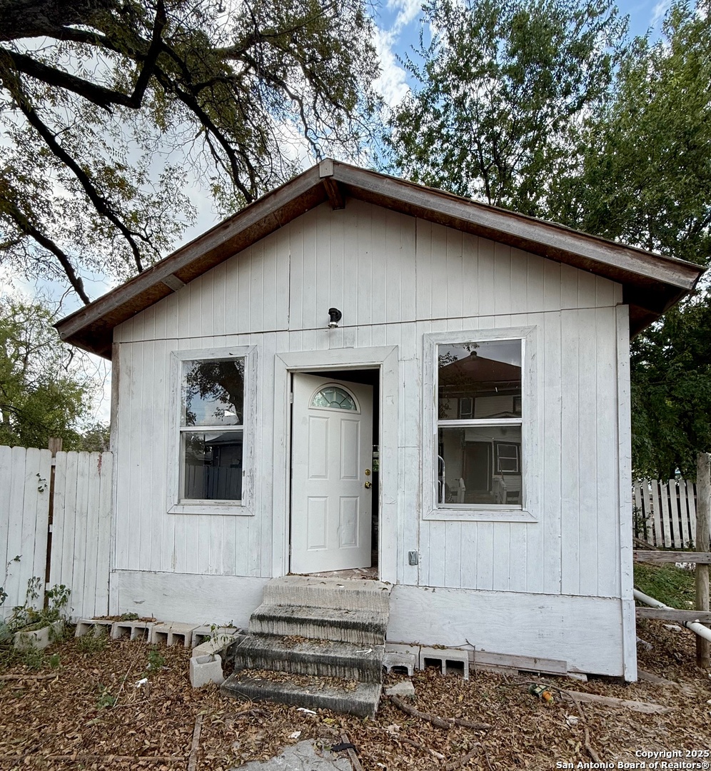 336 Halliday San Antonio TX 78210
