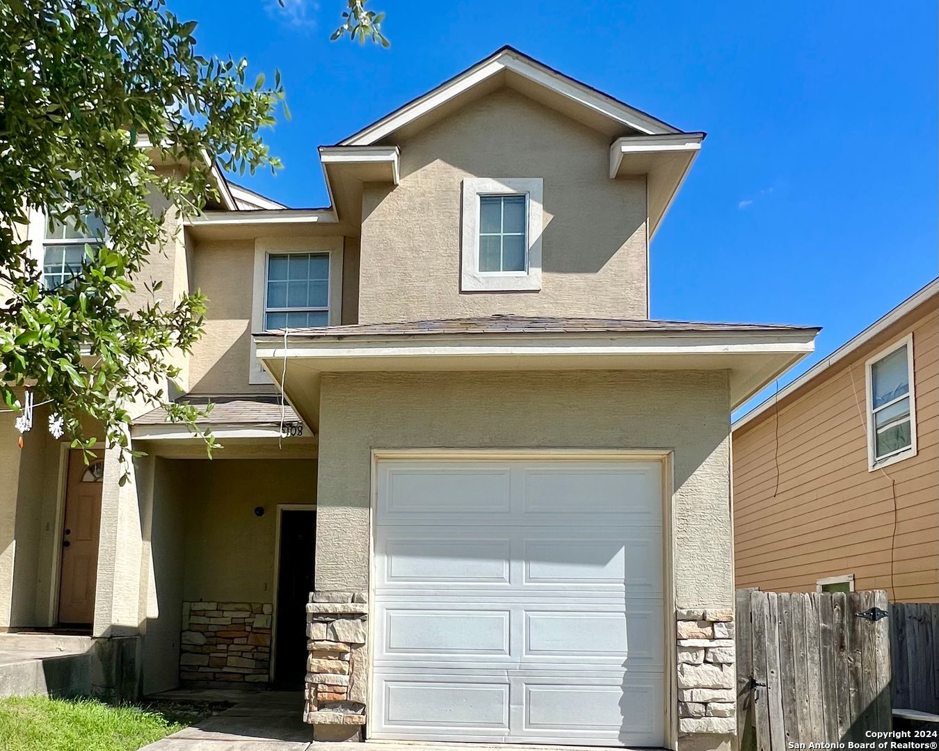 5108-5114 Flipper Drive San Antonio TX 78238