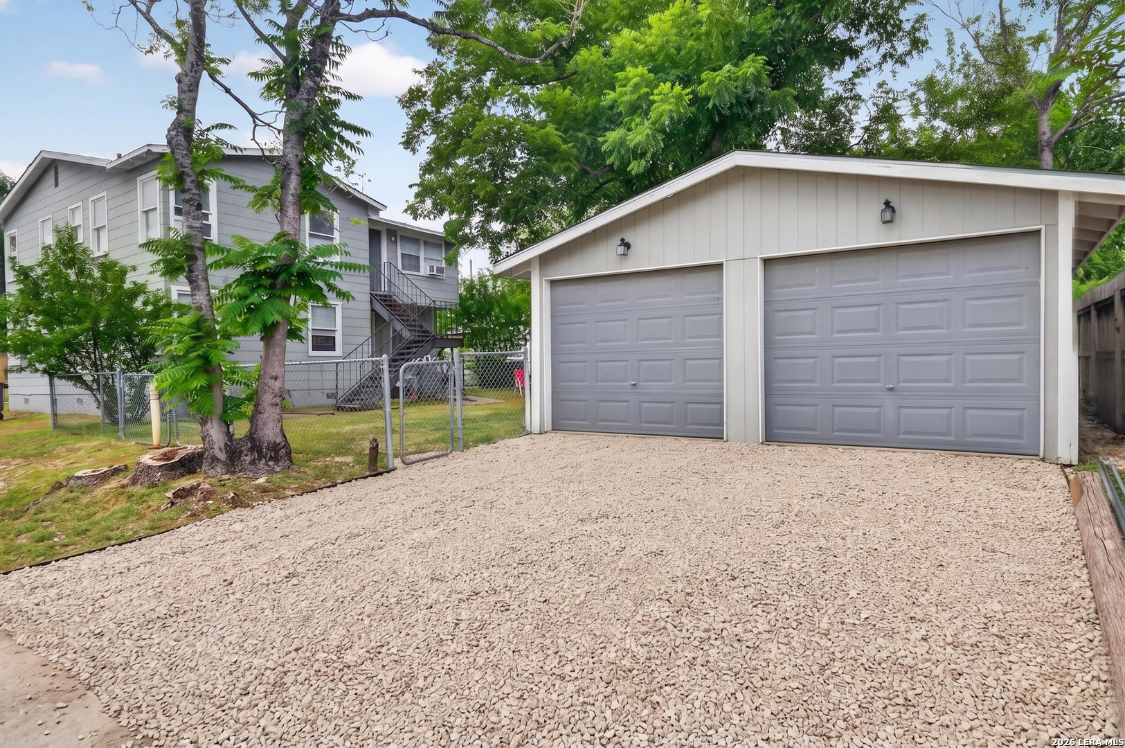 2001 Fresno San Antonio TX 78201