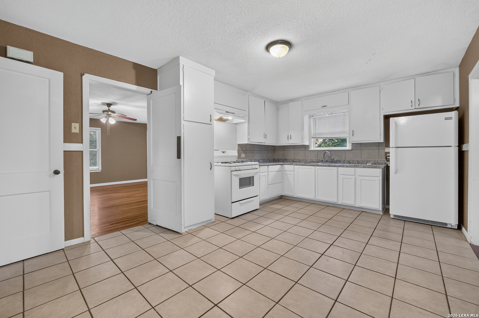 2001 Fresno San Antonio TX 78201