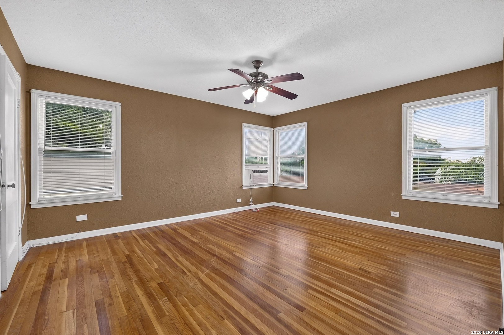 2001 Fresno San Antonio TX 78201