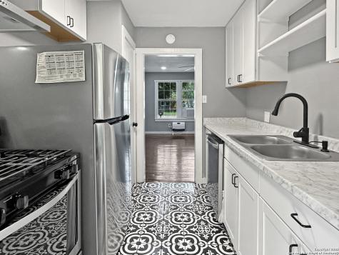 1026 Haynes San Marcos TX 78666
