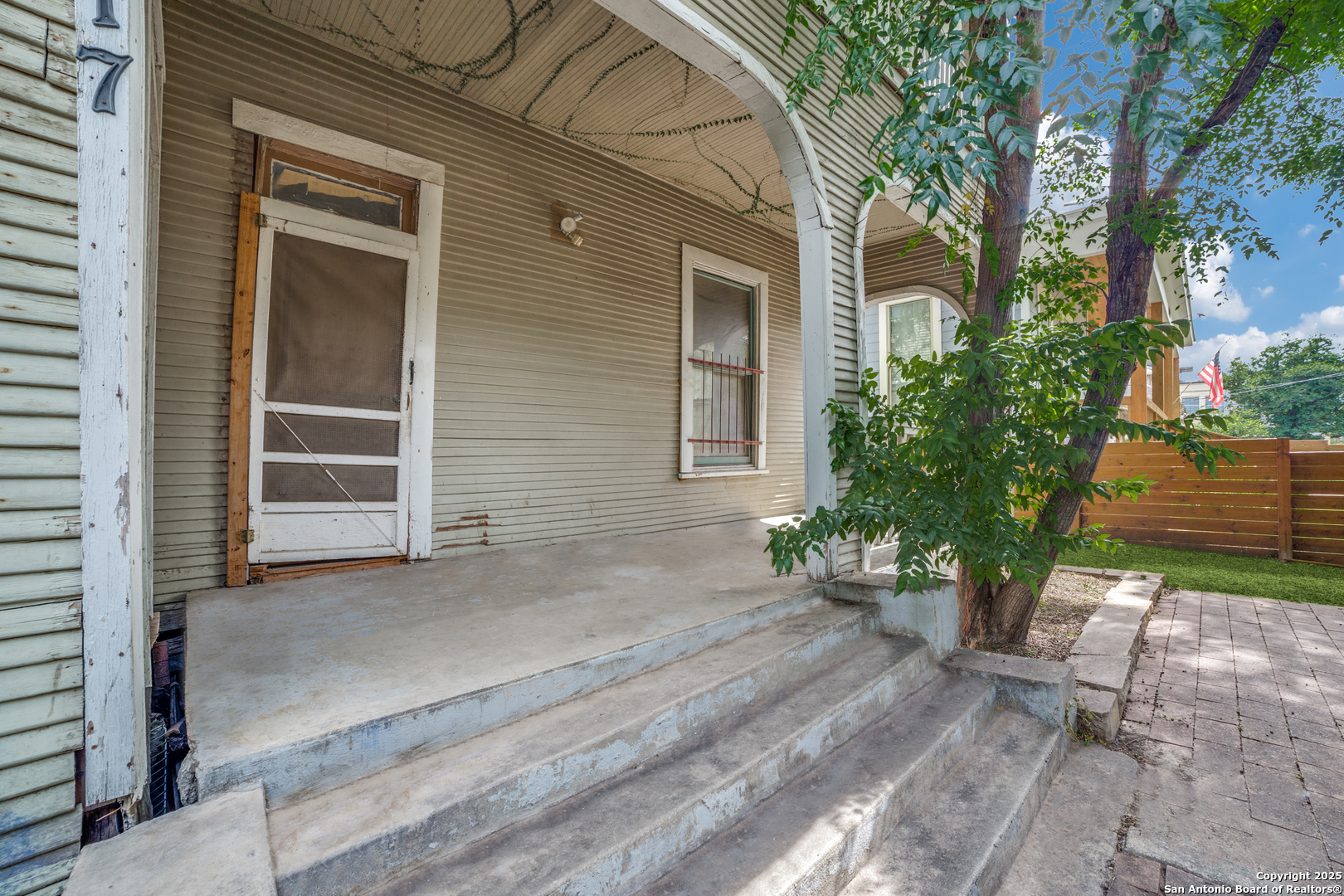 617 Dawson San Antonio TX 78202