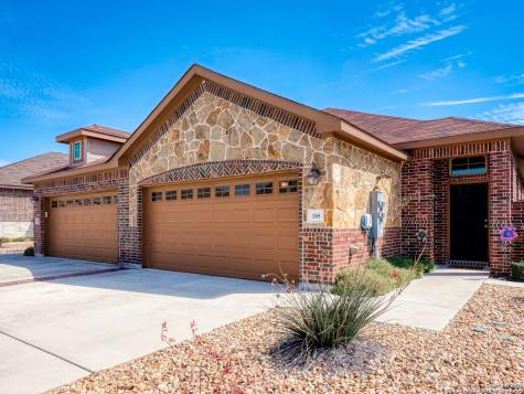 334/338 Creekside Curve New Braunfels TX 78130