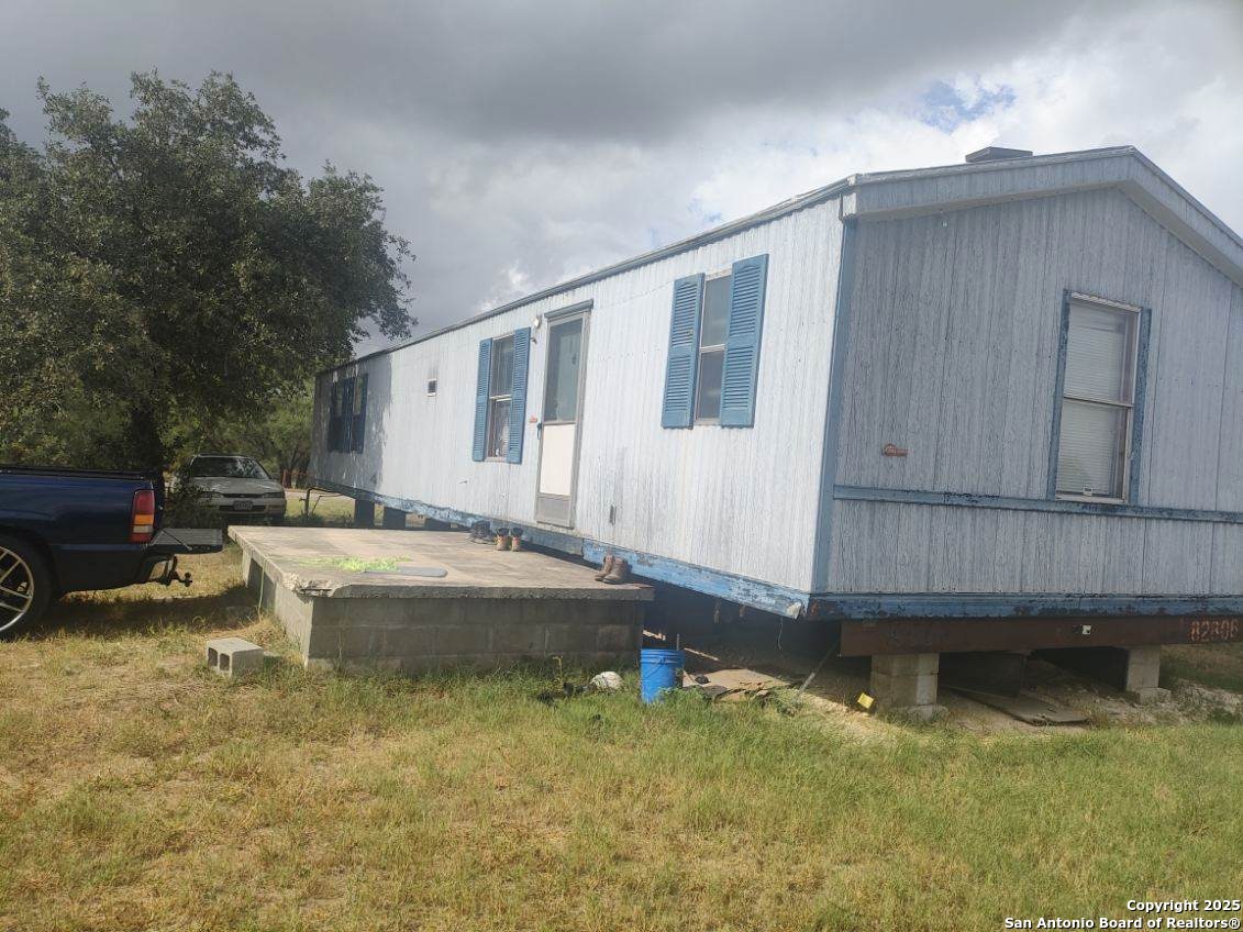 80 San Antonio Street Campbellton TX 78008