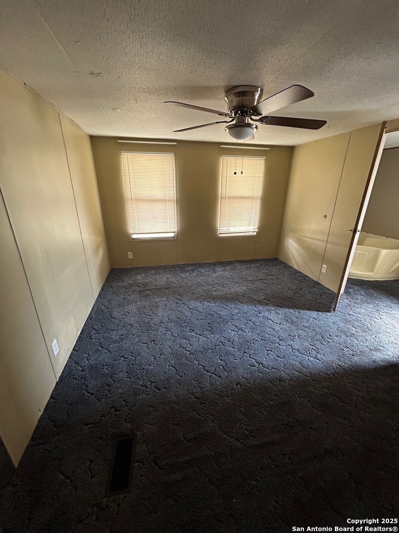 80 San Antonio Street Campbellton TX 78008