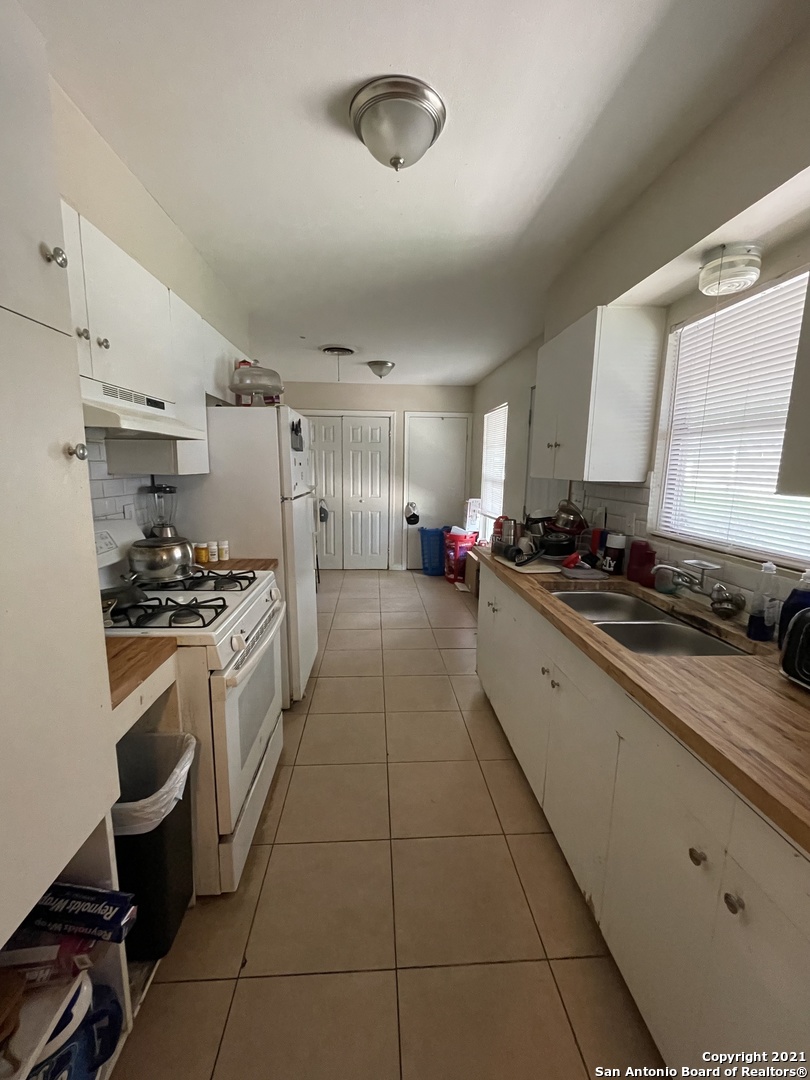 119 Brettonwood Drive San Antonio TX 78218