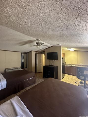 1100 County Road 4600 Dilley TX 78017