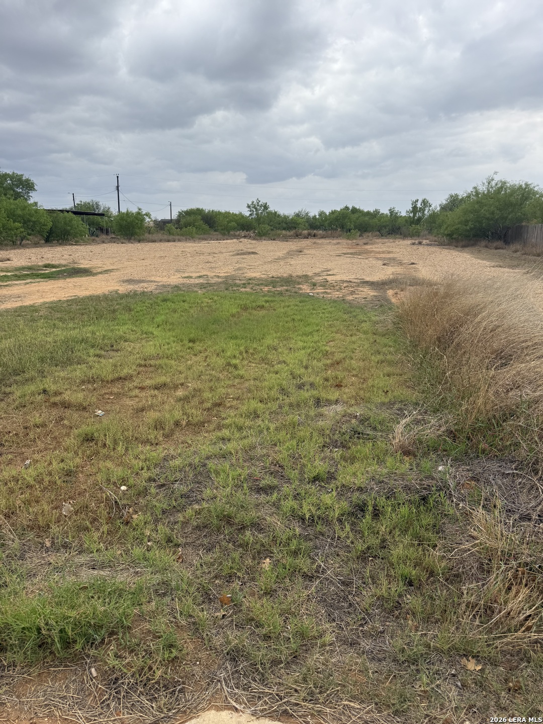 1100 County Road 4600 Dilley TX 78017