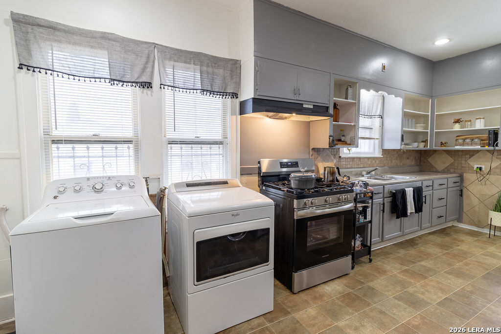 703 E Highland San Antonio TX 78210