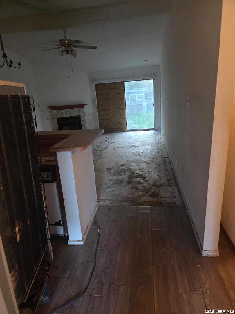 5711 Lochmoor San Antonio TX 78244