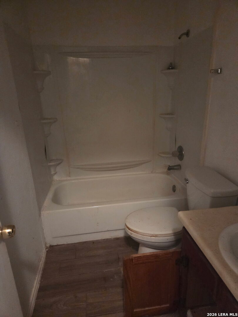 5711 Lochmoor San Antonio TX 78244