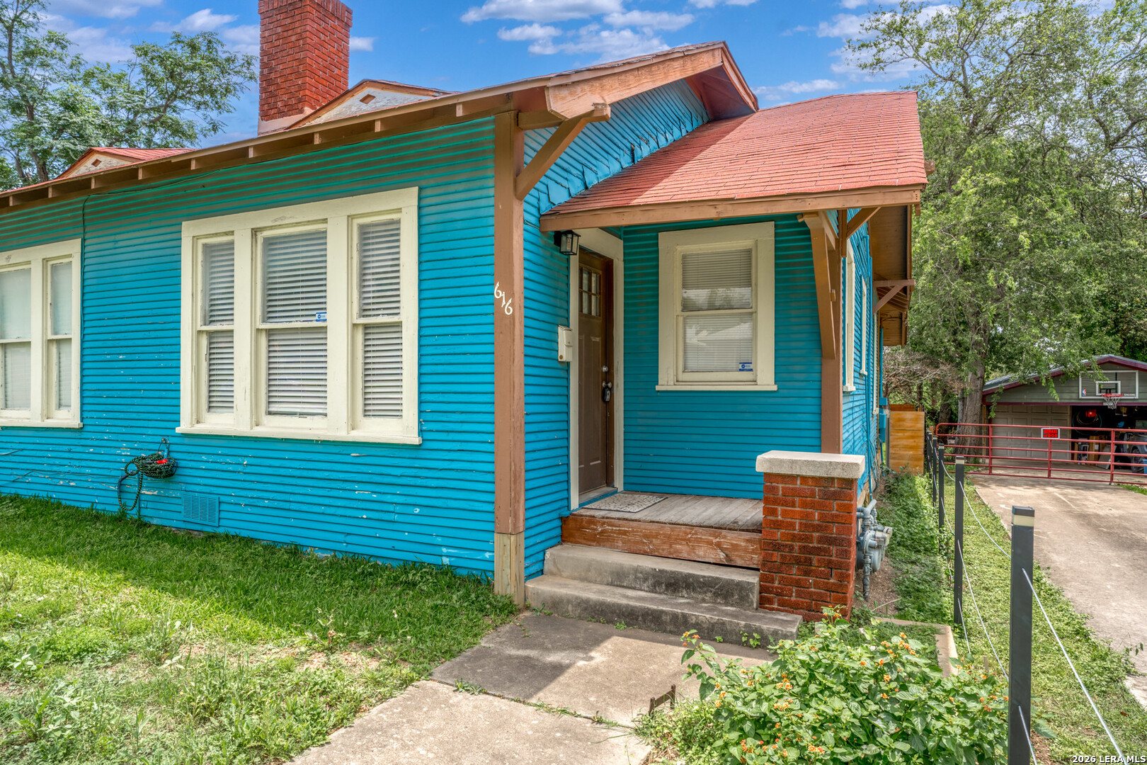 616 W Agarita San Antonio TX 78212
