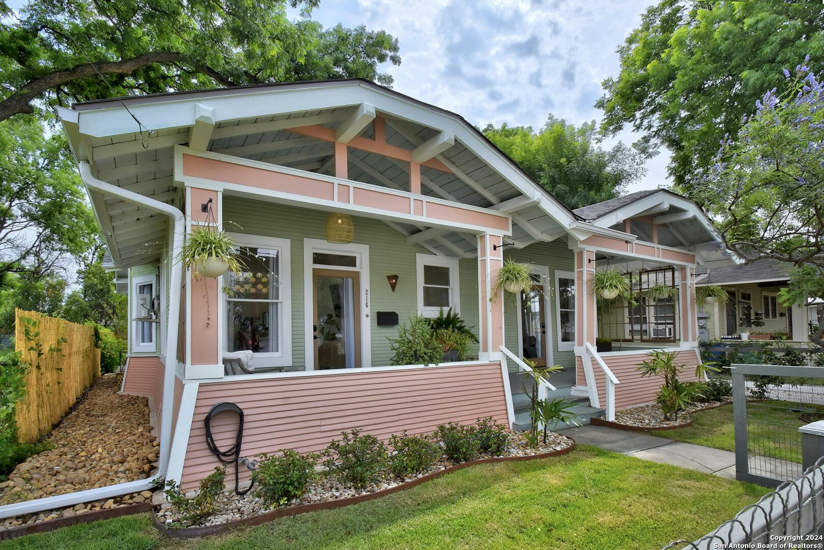 216 Yellowstone Street San Antonio TX 78210