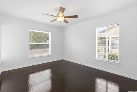 1503 Sacramento San Antonio TX 78201