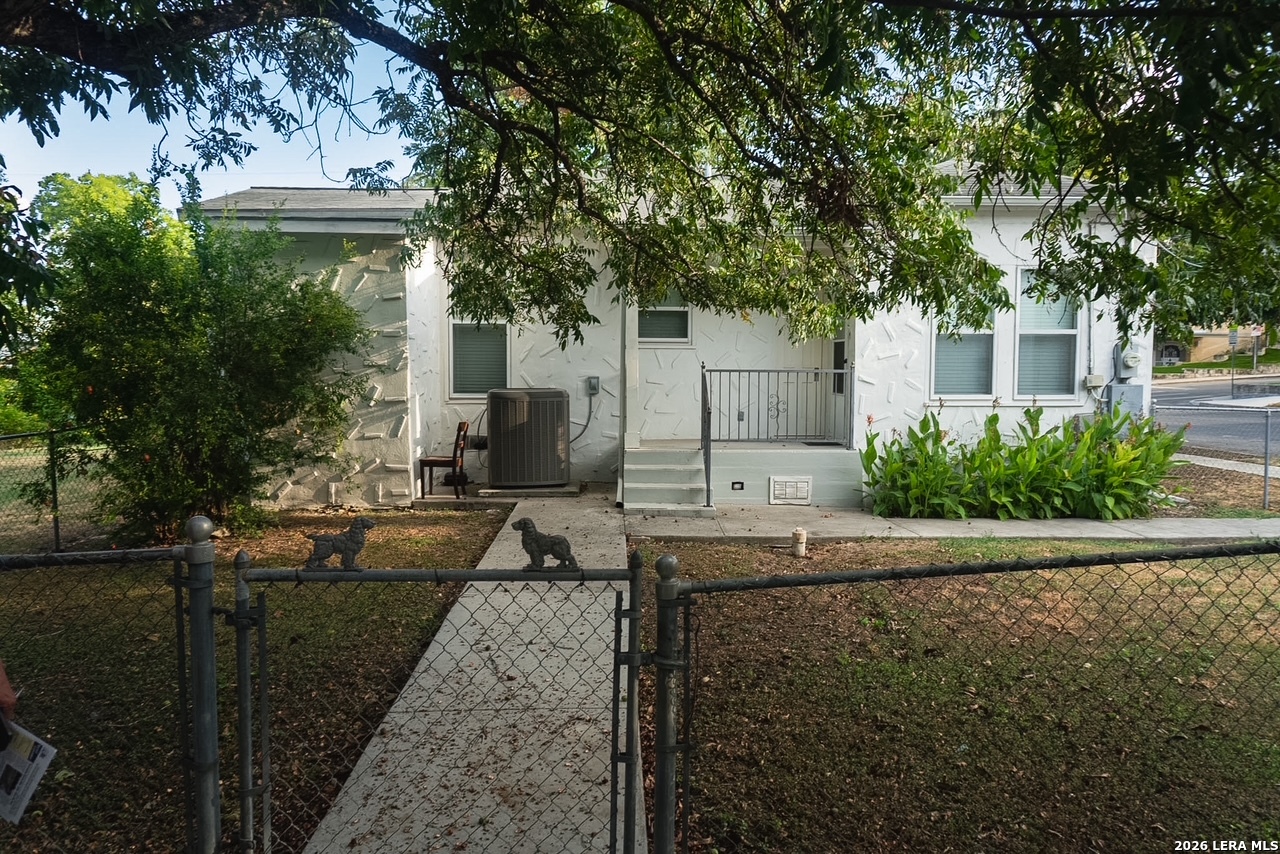 133 W Huisache Avenue San Antonio TX 78212