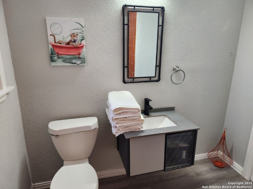 725 Aransas San Antonio TX 78210