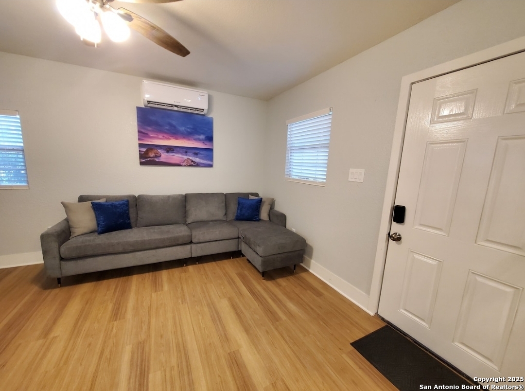 725 Aransas San Antonio TX 78210