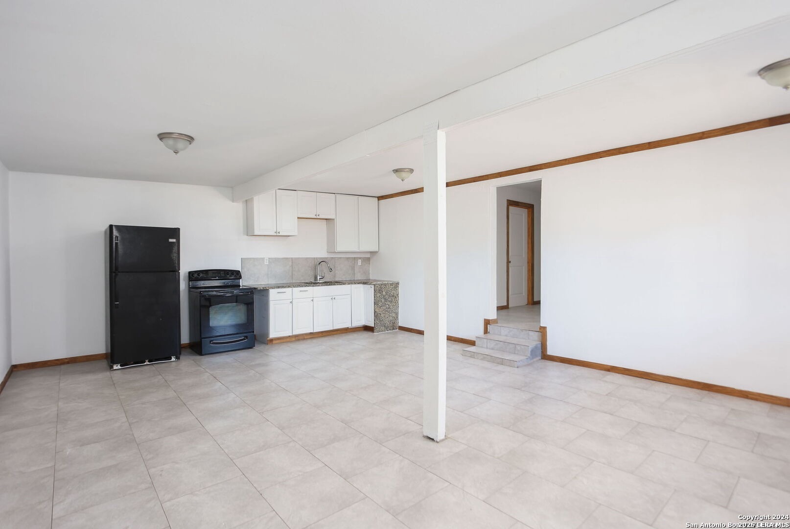 620 County Road 6846 Lytle TX 78052